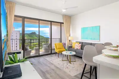 Image de Magnifique Penthouse au 37ème étage à Waikiki | Vues sur l'océan | WiFi et parking inclus