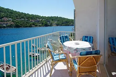 Image de Apartments Tomašić - Appartement 2 Chambres avec Terrasse et Vue sur la Mer (Marija)