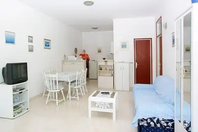 Image de Apartments Tomašić - Appartement 2 chambres avec vue sur la mer (Ana)