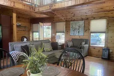 Image de Cabine de luxe 2 chambres / 2 salles de bain avec une \"vue magnifique\" à Red River Gorge
