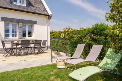 Image de Belle maison de vacances privée pour 8 personnes avec Wifi, Tv, terrasse et parking