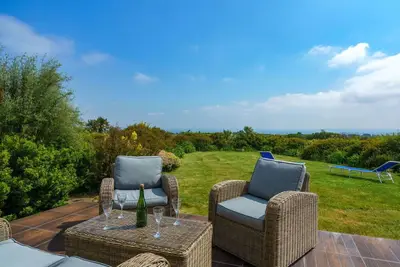 Image de Belle maison de vacances privée pour 6 personnes avec Wifi, Tv, terrasse, animaux admis et parking