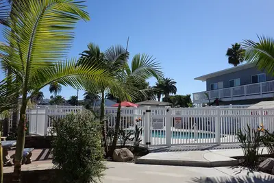 Image de Emplacement exceptionnel - Plage et village E