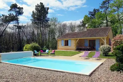 Image de Maison de vacances privée avec bain à remous, Wifi, piscine privée, Tv, terrasse, parking