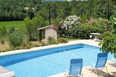 Image de Maison de vacances privée avec internet, piscine privée, Tv, patio, vue panoramique, parking