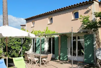 Image de Belle maison de vacances privée pour 6 personnes avec Wifi, Tv et terrasse