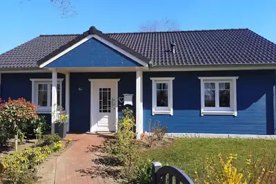 Image de Maison suédoise pour jusqu'à 5 personnes dans la station climatique de Schwabstedt