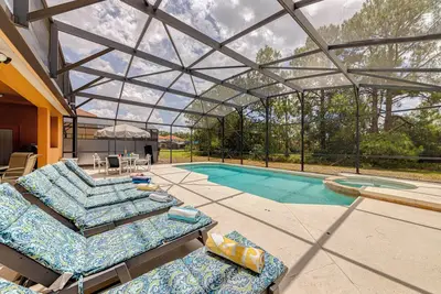 Image de Belle maison avec piscine orientée sud dans une communauté fermée exclusive à Davenport