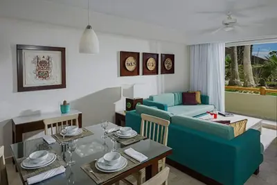 Image de Deux chambres avec cuisine dans le palais maya