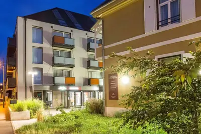 Image de Studio Abordable | Accès PIscine + Spa + Wi-Fi Gratuit