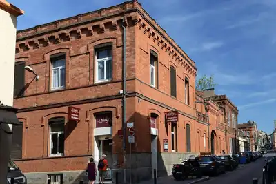 Image de 10 minutes du métro | Suite avec Accès Gym + Hammam!