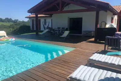 Image de Villa avec piscine chauffée à 15 min de Biarritz et Bayonne