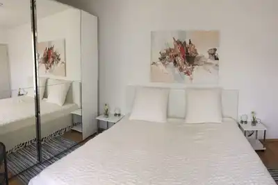 Image de Appartement, très calme en lisière de forêt, avec entrée indépendante