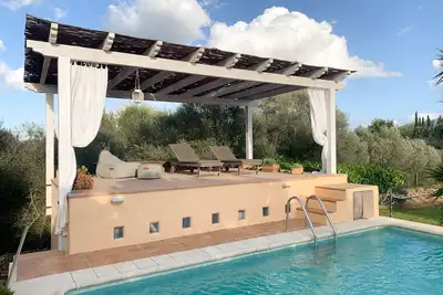 Image de Finca confortable avec piscine et climat, quartier calme