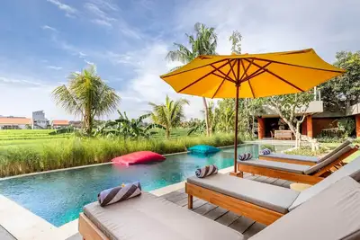 Image de Villa de luxe de 5 chambres à Canggu près de la plage