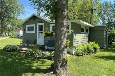 Image de Chalet confortable sur les falaises du lac Érié