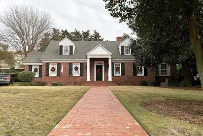 Image de Cottage Summerville classique pour le tournoi des maîtres