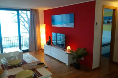 Image de 2 pièces rénové. -Appartement avec piscine, vues panoramiques fantastiques
