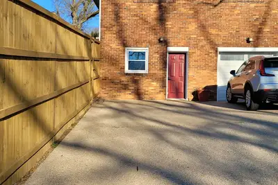 Image de Puzzle, la plupart des illustrations suspendues sont des puzzles. . .