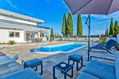 Image de Superbe maison de 3 chambres à.