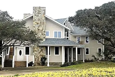 Image de Un trou nouveau monde, animaux acceptés, bain à remous, sur le 9e trou, près de la plage!