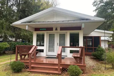 Image de Nouveau chalet dans le pays du port du lac Michigan