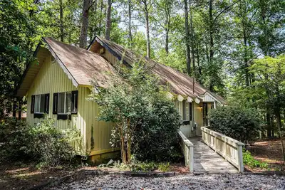 Image de Pine Mountain Club Chalets - Trois chambres au bord du lac # 73 - Animaux acceptés