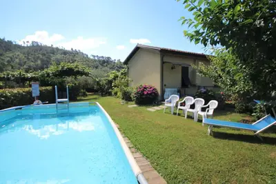 Image de Belle maison de vacances privée avec piscine privée, Wifi, climatisation, Tv, patio, animaux admis
