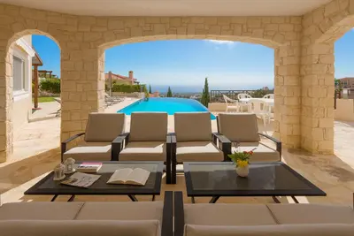 Image de Resitour - Perneri Villas