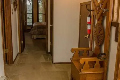 Image de 2 chambres 1. 5 salles de bain. Respect Des Animaux De Compagnie