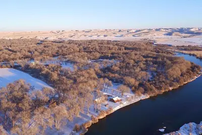 Image de Belle maison sur la rivière Big Horn