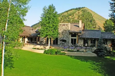 Image de Maison privée personnalisée, Flyfish depuis votre terrasse avant, profitez de la rivière Big Wood