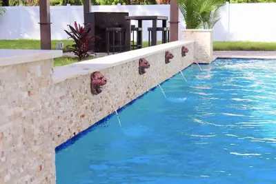 Image de Pete's Place 9 chambres 7 Bath Tampa Resort