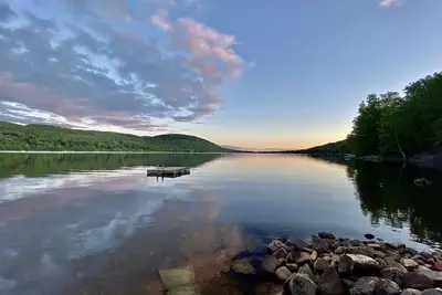 Image de Ferme au bord du lac sur le Grand Sacandaga