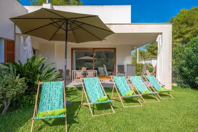 Image de Amedart - Beautiful house with private garden located near a breath-taking little beach Fr