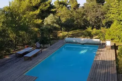 Image de Homerez - Gîte à Grambois, piscine, nature.