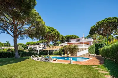 Image de Villa Vale Do Lobo 626 | 3 Bedrooms | Private Pool | Short Walk To The Praca | Vale Do Lobo