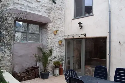 Image de Confortable maison de village, avec terrasse.