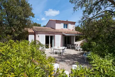 Villa 3 chambres proche de la plage de Santa Giulia - Résidence piscine chauffée