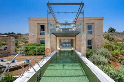 Villa de luxe avec piscine chauffée et vues splendides