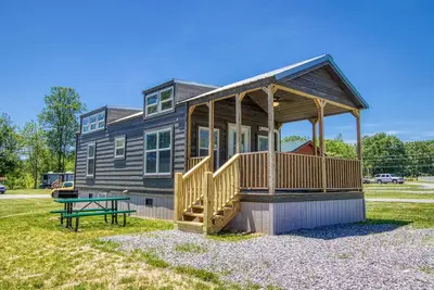 Image de Country Living in a Tiny Home!