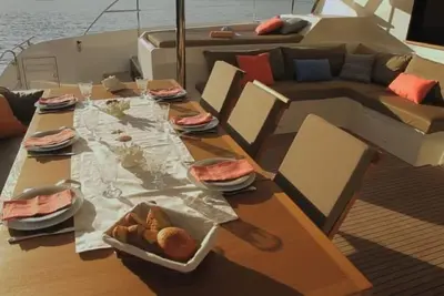 Image de Vacances en voile tout compris jusqu'à 12 personnes - Catamaran Fountaine Pajot Ipanema 58