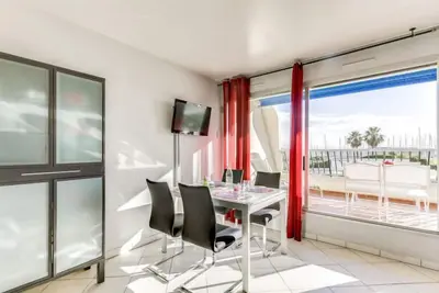 Image de Les Jardins du Port by Interhome