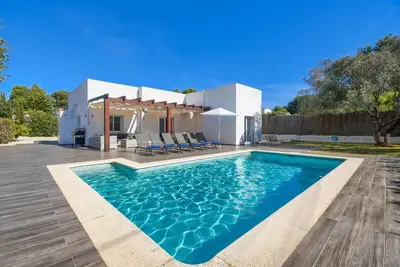 Villa moderne et confortable à Javea, Costa Blanca, Espagne  avec piscine privée pour 6 personnes