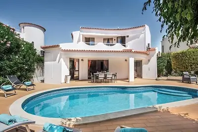 Image de Villa 3 chambres Villa Gale WIFi gratuit + barbecue + piscine privée