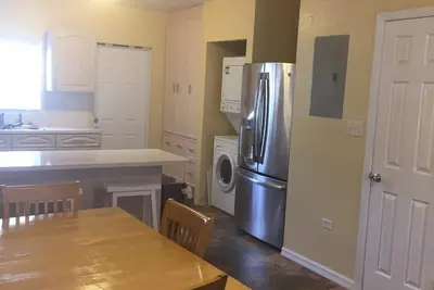 Image de Appartement RoseGold situé au centre près des plages et des restaurants