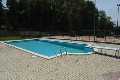 Image de Maison 2 Chambres avec Vue sur la Piscine