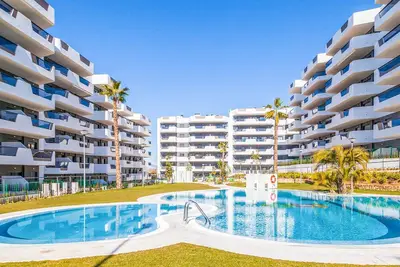 Image de Bel appartement à Los Arenales del Sol