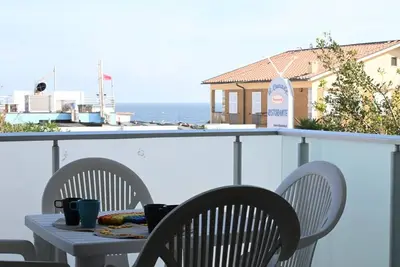 Image de M033  - Marcelli, three-room apartment in the center facing the sea