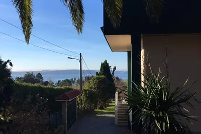 Image de Villa bord de mer, vue incroyable & grand jardin au calme